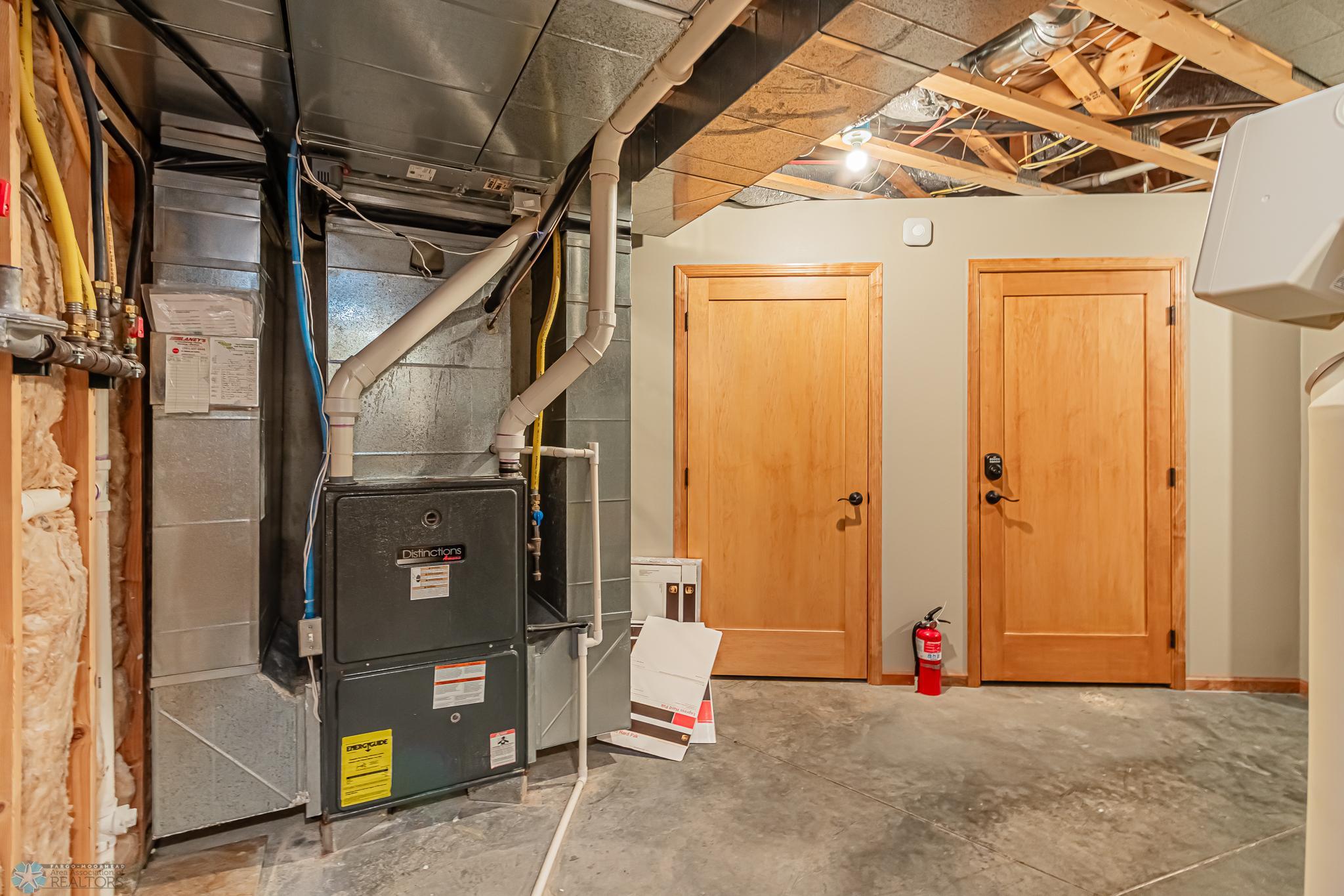 2075 Rose Creek Blvd S, Fargo, ND-24.jpg