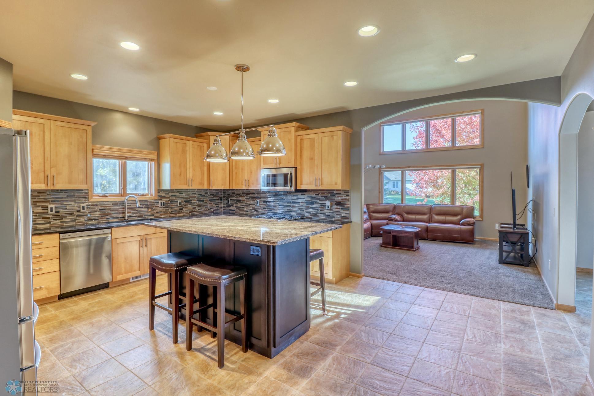 Kitchen1_3.jpg