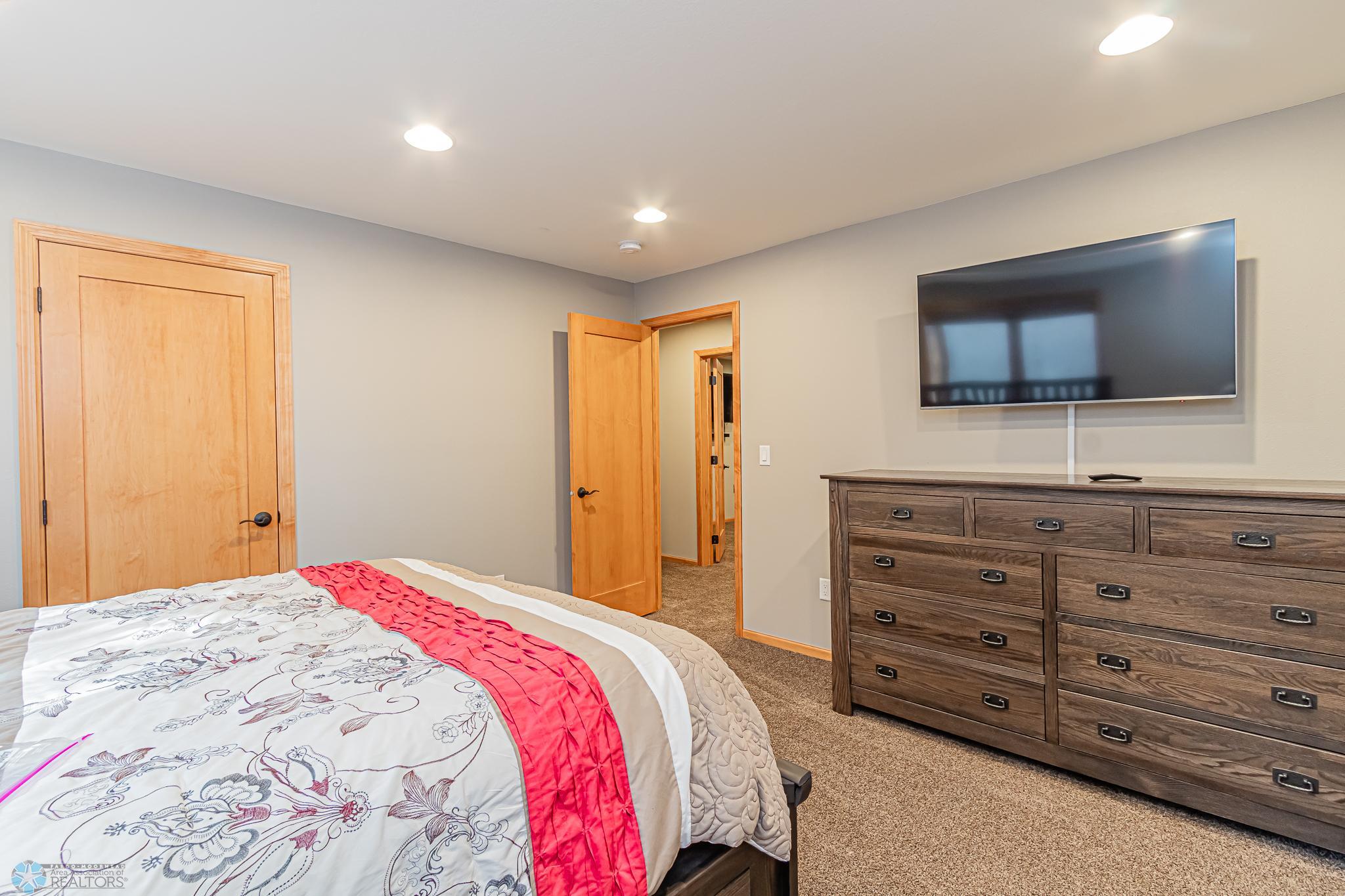 2075 Rose Creek Blvd S, Fargo, ND-27.jpg