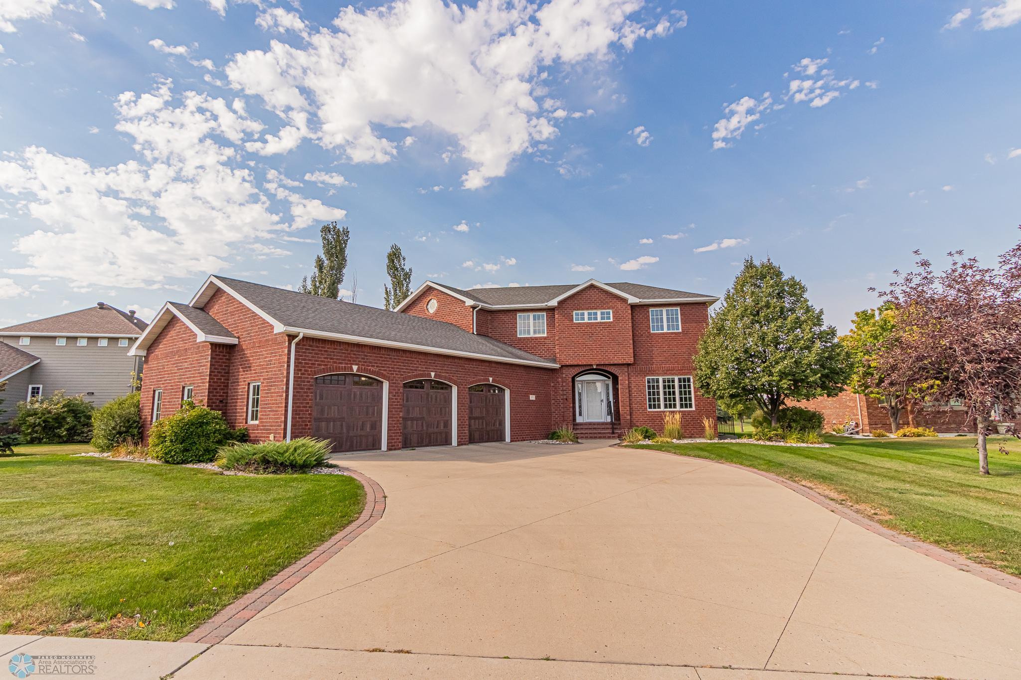 2075 Rose Creek Blvd S, Fargo, ND-15.jpg