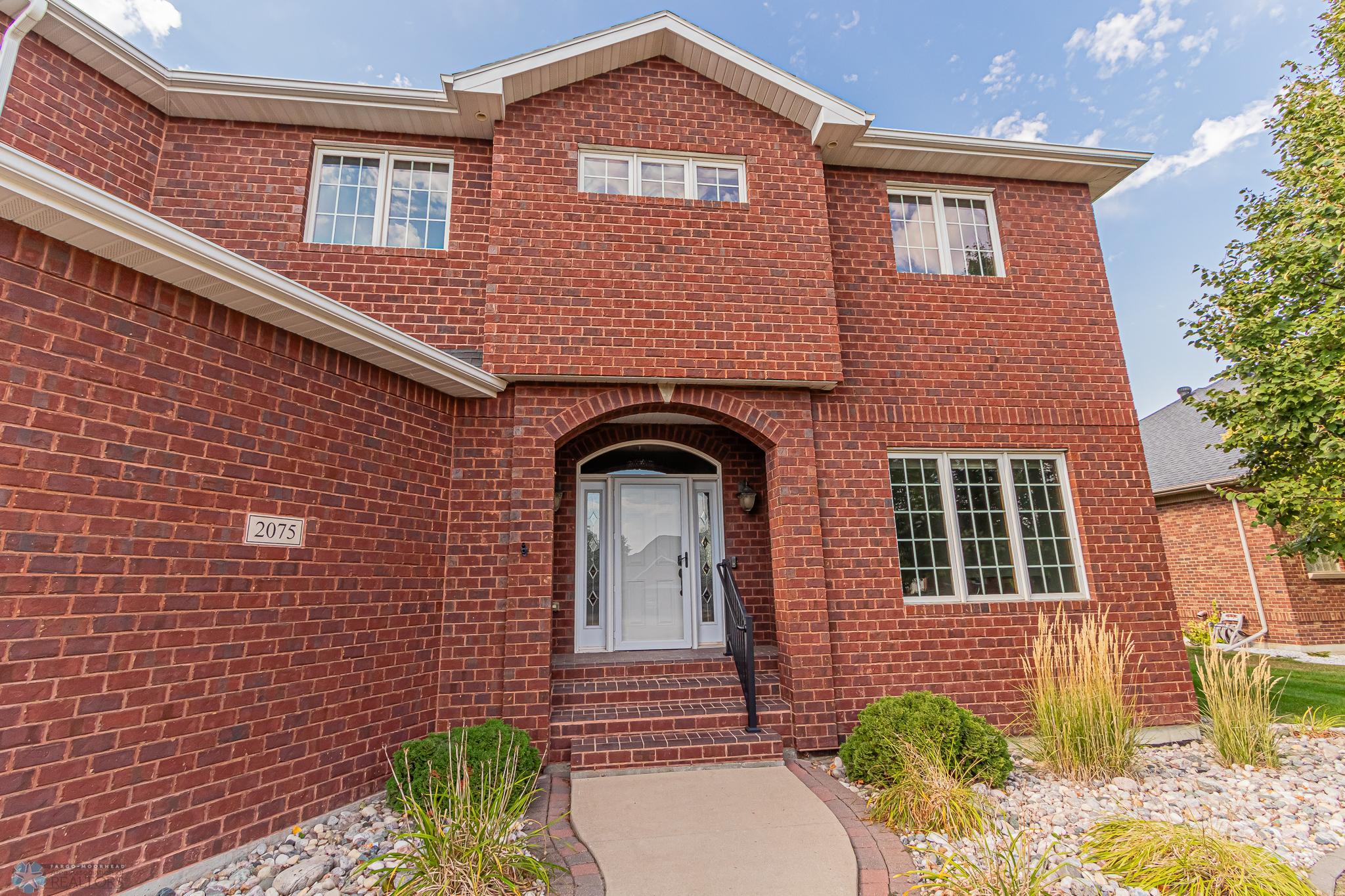 2075 Rose Creek Blvd S, Fargo, ND-17.jpg