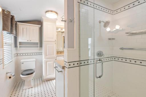 106-web-or-mls-5604_Abbott_Ave_S_Update_48_3.jpg