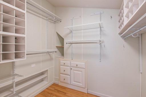 107-web-or-mls-5604_Abbott_Ave_S_Update_49_3.jpg