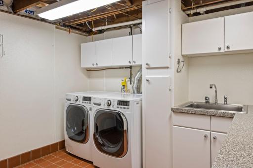 89-web-or-mls-5604_Abbott_Ave_S_Update_30_3.jpg