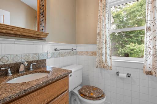 79-web-or-mls-5604_Abbott_Ave_S_Update_19_3.jpg