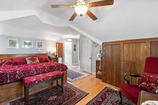 5604 Abbott Avenue S, Edina, MN 55410