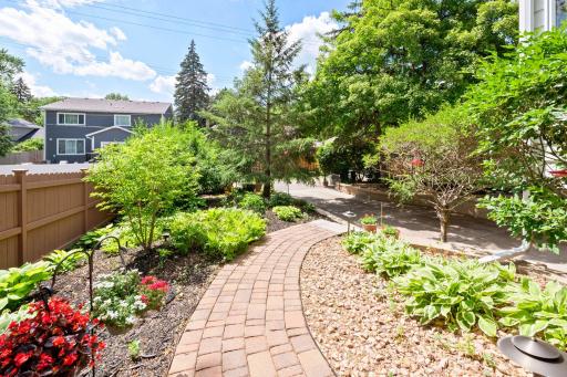 5604 Abbott Avenue S, Edina, MN 55410