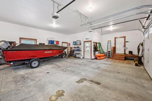 6820 French Lake Court, Faribault, MN 55021