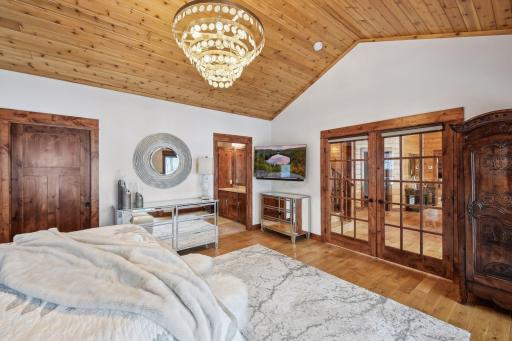 6820 French Lake Court, Faribault, MN 55021