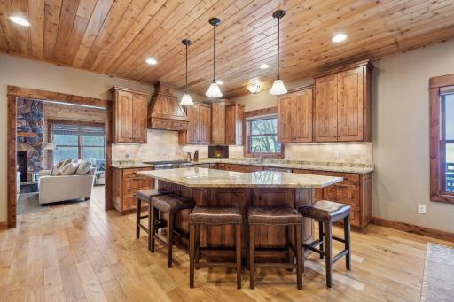 6820 French Lake Court, Faribault, MN 55021