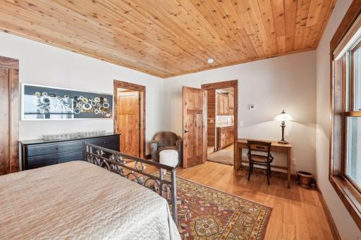 6820 French Lake Court, Faribault, MN 55021