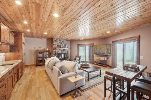 6820 French Lake Court, Faribault, MN 55021