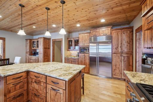 6820 French Lake Court, Faribault, MN 55021