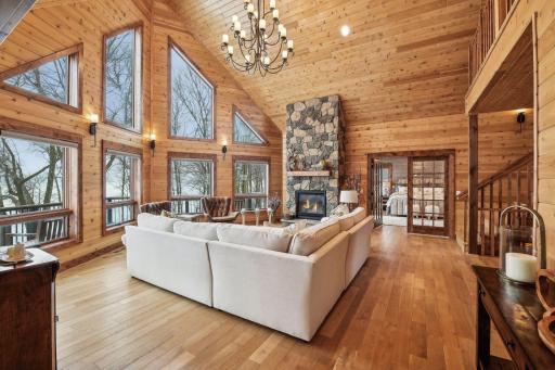 6820 French Lake Court, Faribault, MN 55021