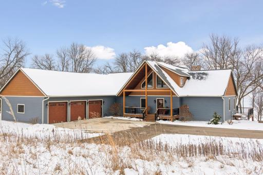 6820 French Lake Court, Faribault, MN 55021