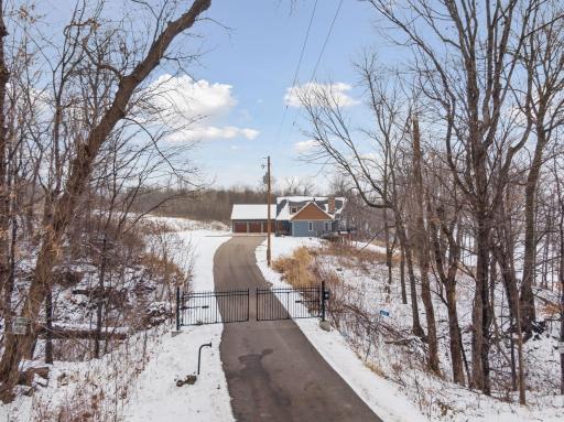 6820 French Lake Court, Faribault, MN 55021