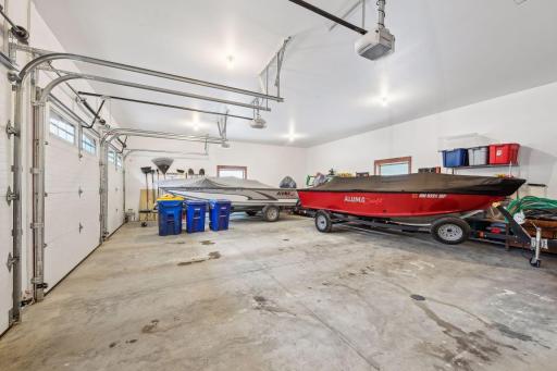 6820 French Lake Court, Faribault, MN 55021