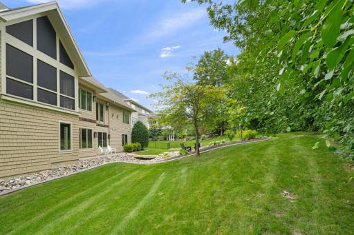 9530 Sky Lane, Eden Prairie, MN 55347