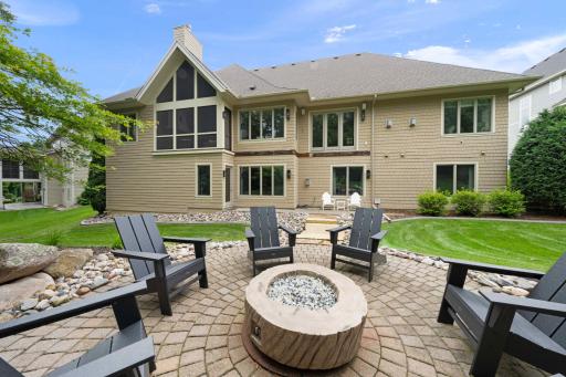 9530 Sky Lane, Eden Prairie, MN 55347