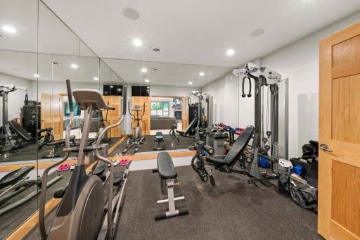 9530 Sky Lane, Eden Prairie, MN 55347