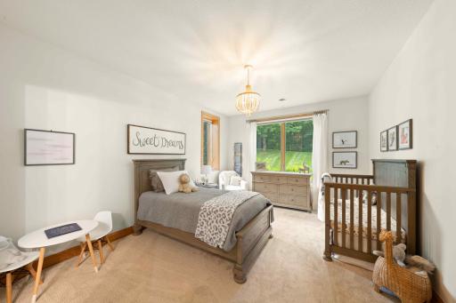 9530 Sky Lane, Eden Prairie, MN 55347
