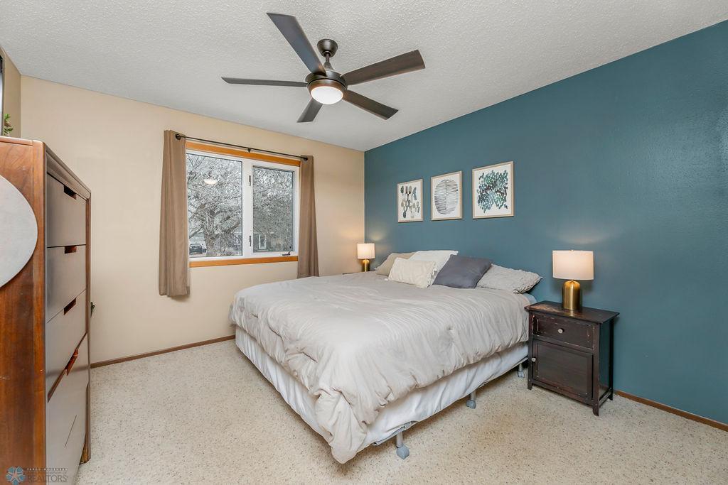 Bedroom 3 (largest & primary)a
