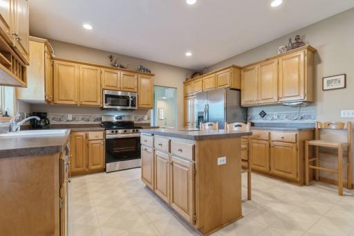 New stainless steel appliances installed August 2024.