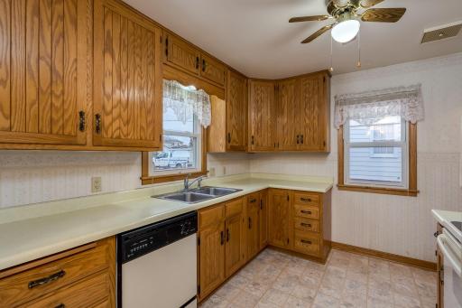 617 3rd Street NE, Montgomery, MN 56069