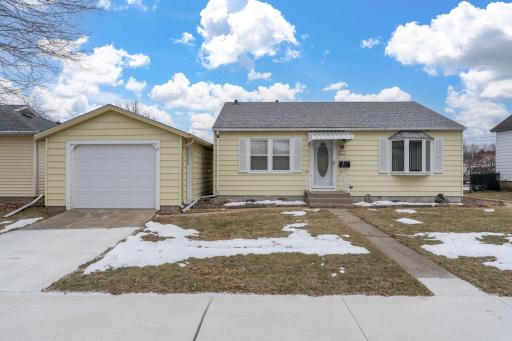 617 3rd Street NE, Montgomery, MN 56069