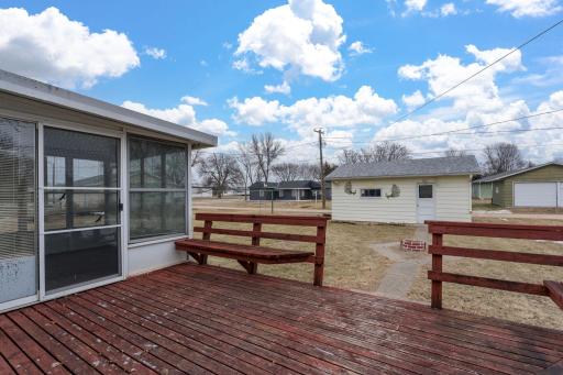 617 3rd Street NE, Montgomery, MN 56069