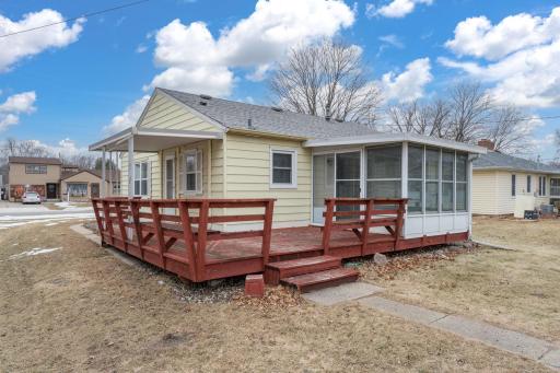 617 3rd Street NE, Montgomery, MN 56069