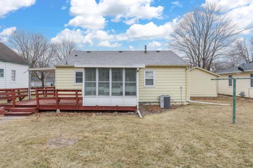 617 3rd Street NE, Montgomery, MN 56069