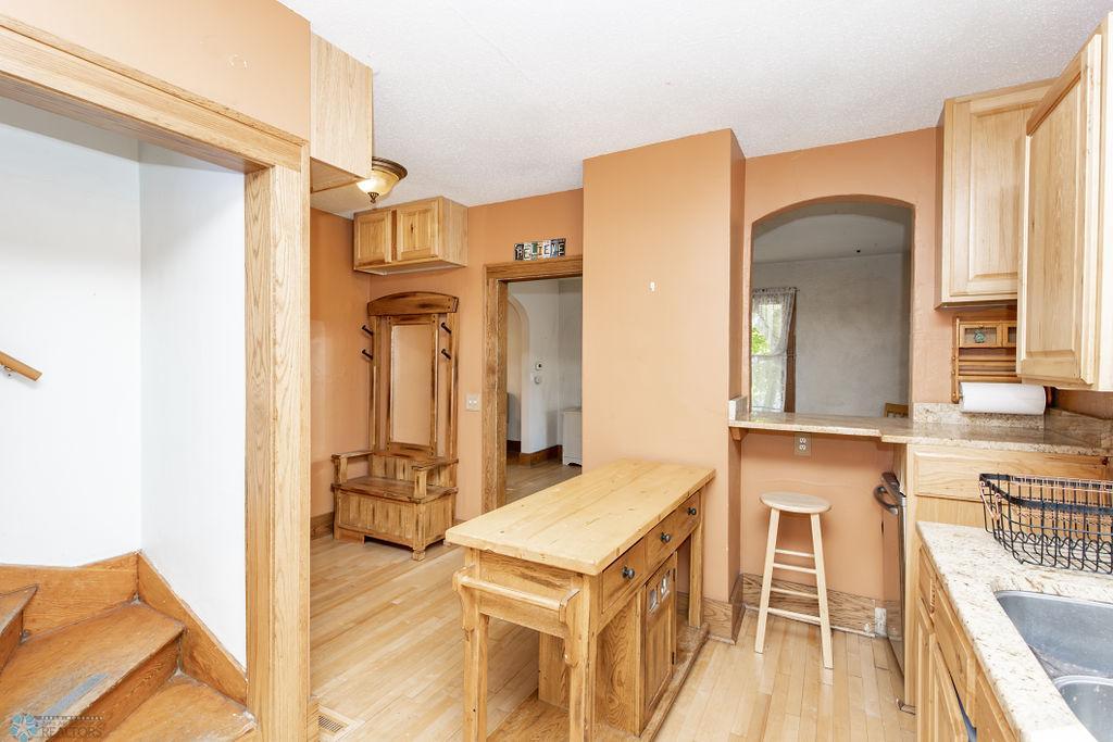 Kitchen - movable Island