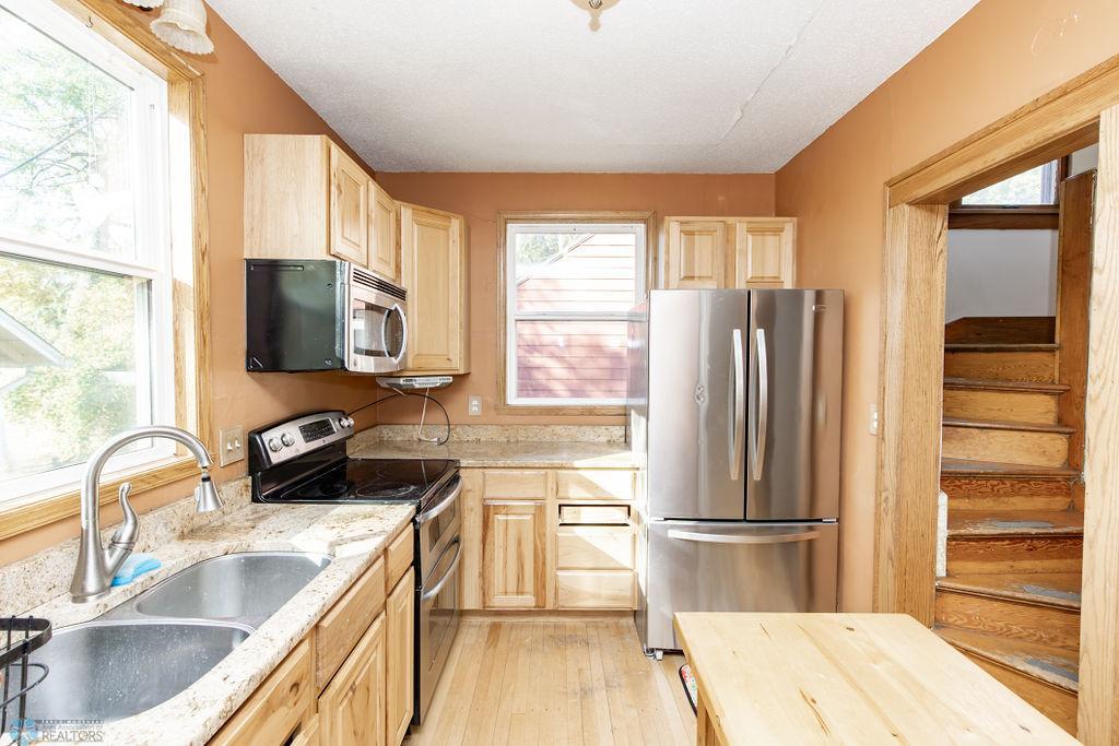 Kitchen - movable Island