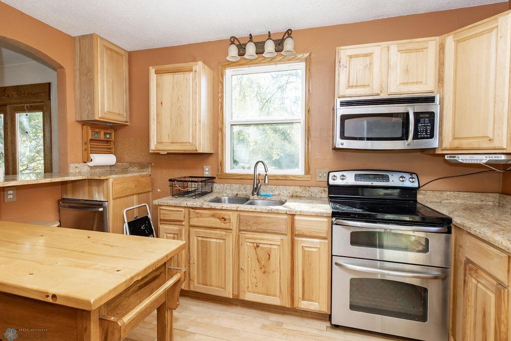 Kitchen - movable Island