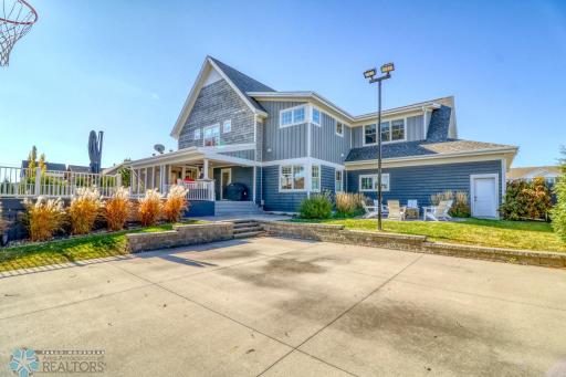 6118 27th Street S, Fargo, ND 58104