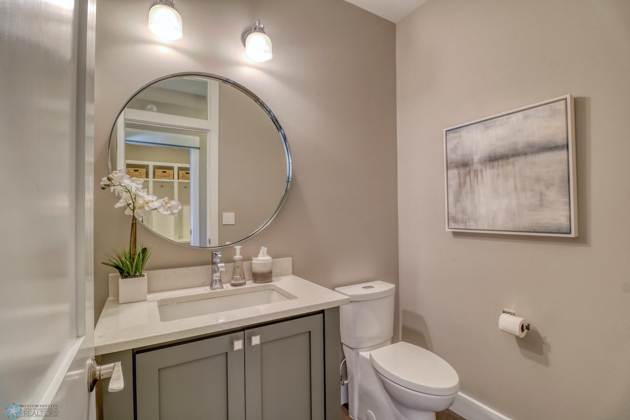Half-bath1_1.jpg