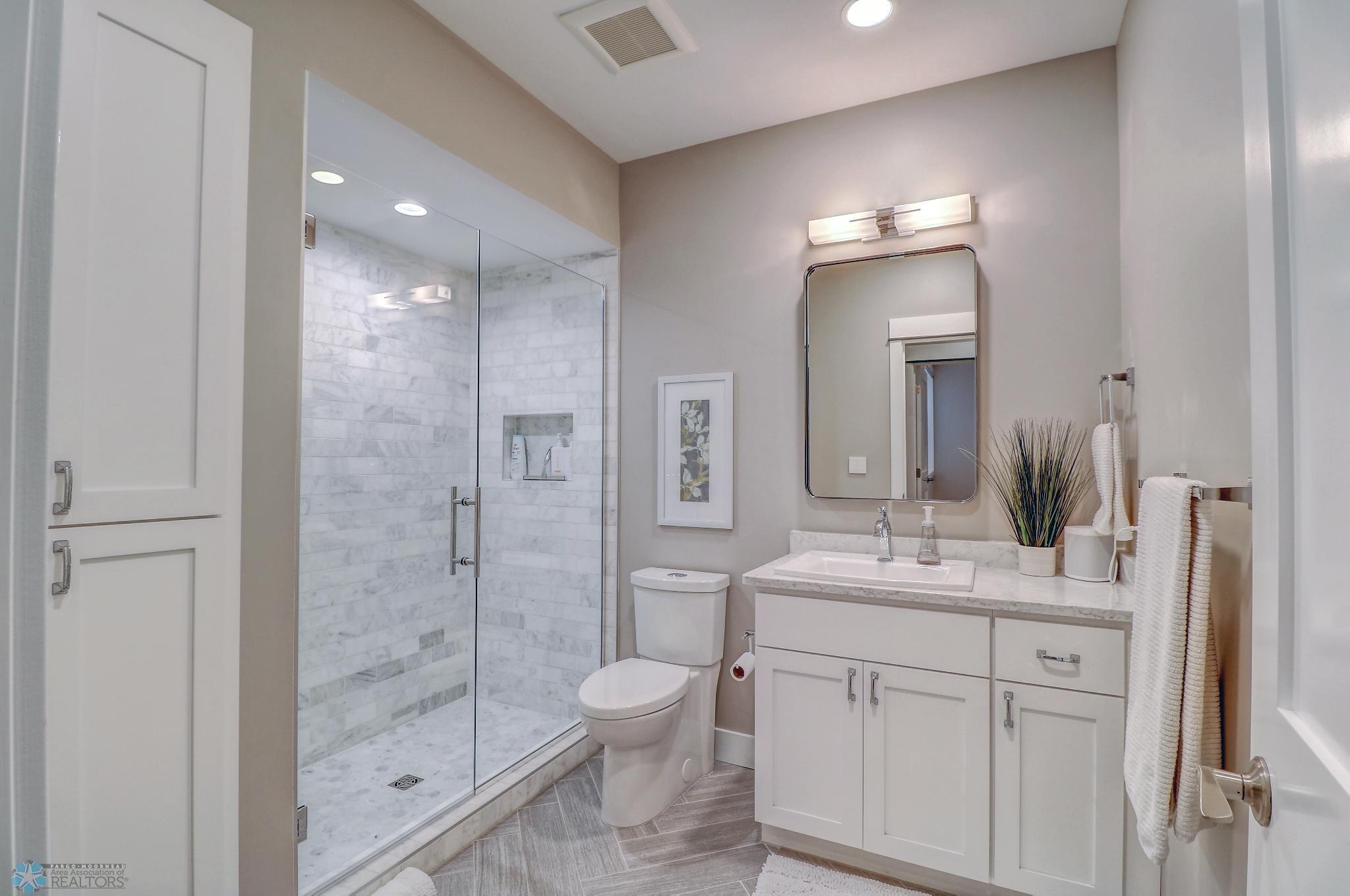 Basement Bathroom1_1.jpg