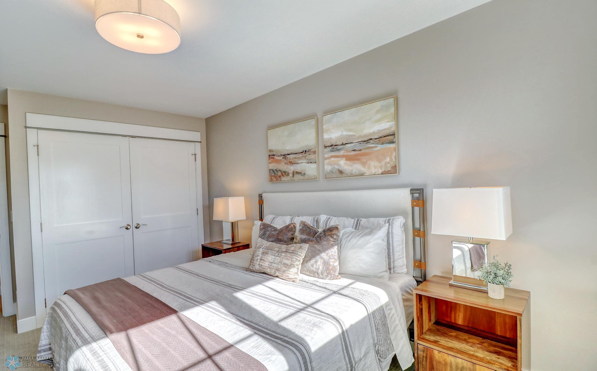Upstairs Bedroom3_2.jpg