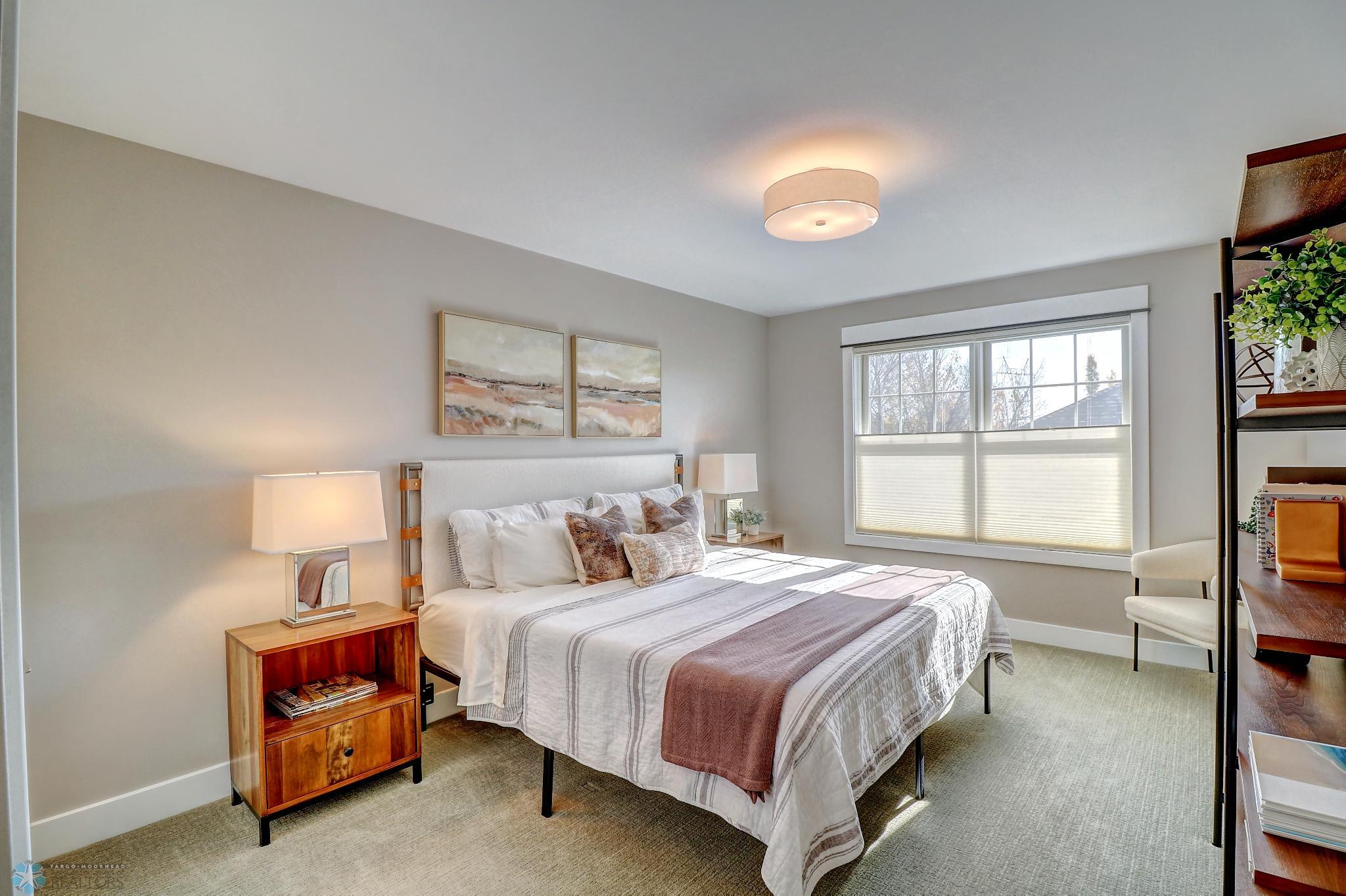 Upstairs Bedroom3_1.jpg