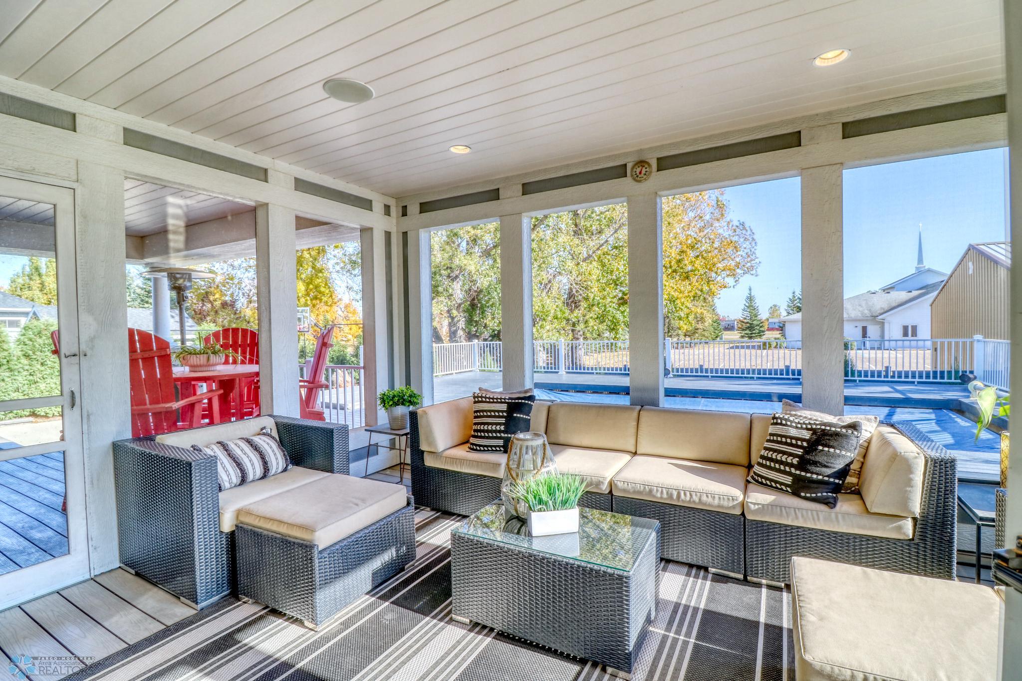 Backyard Screened Porch1_1.jpg