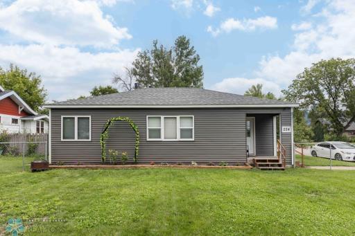 224 4th Street SE, Barnesville, MN 56514