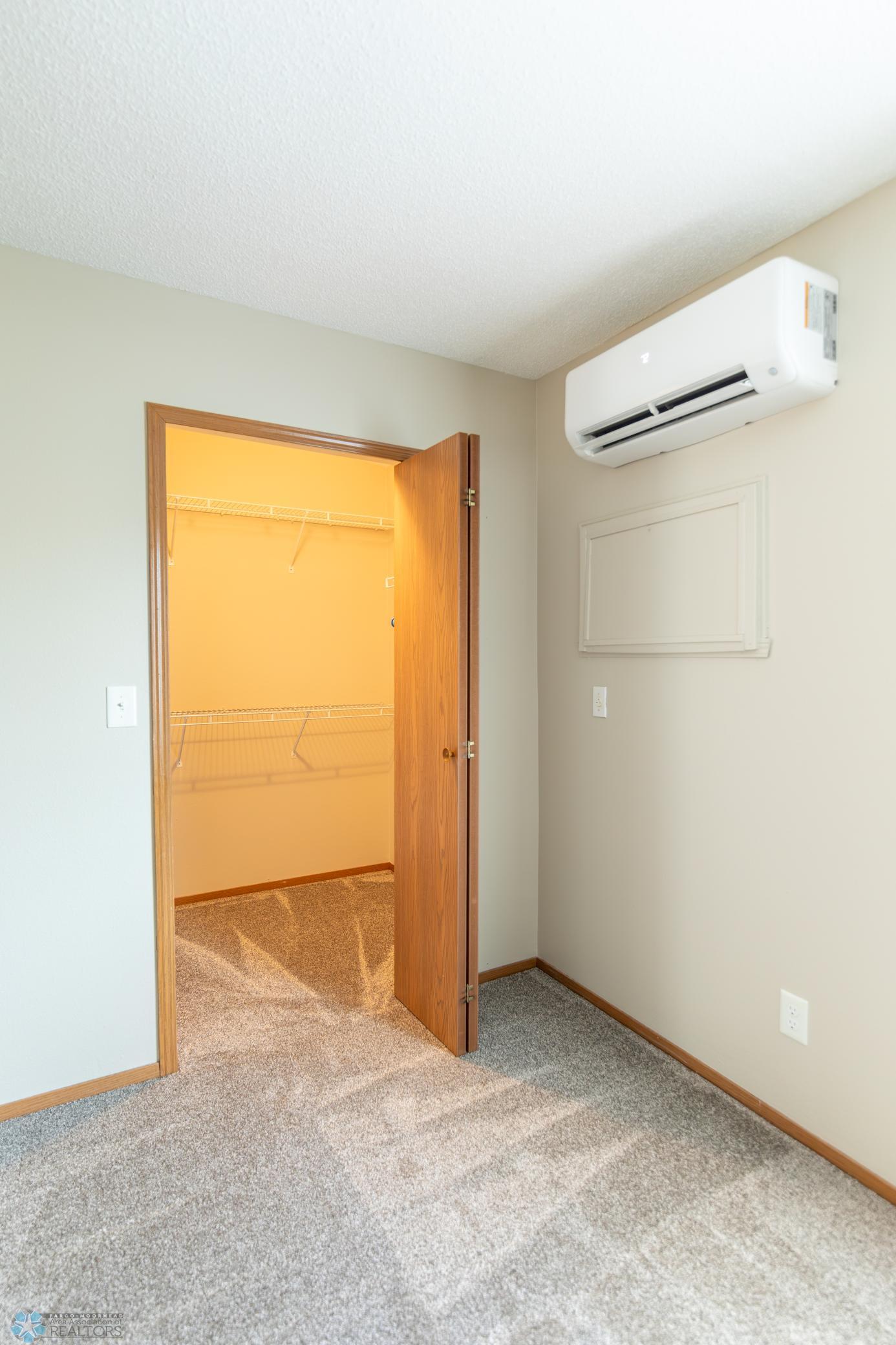 4788 10th Ave S--21.jpg