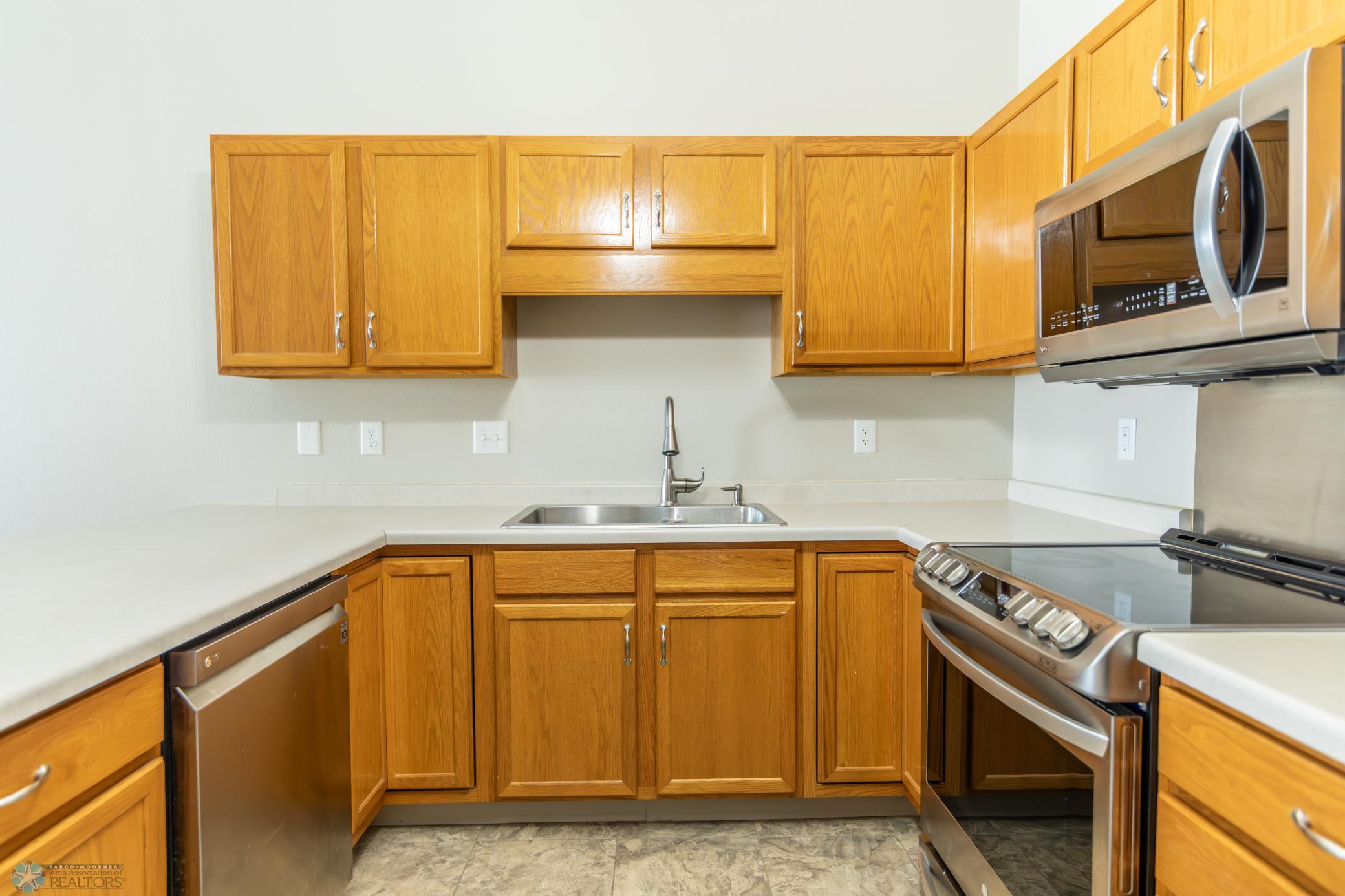 4788 10th Ave S--14.jpg