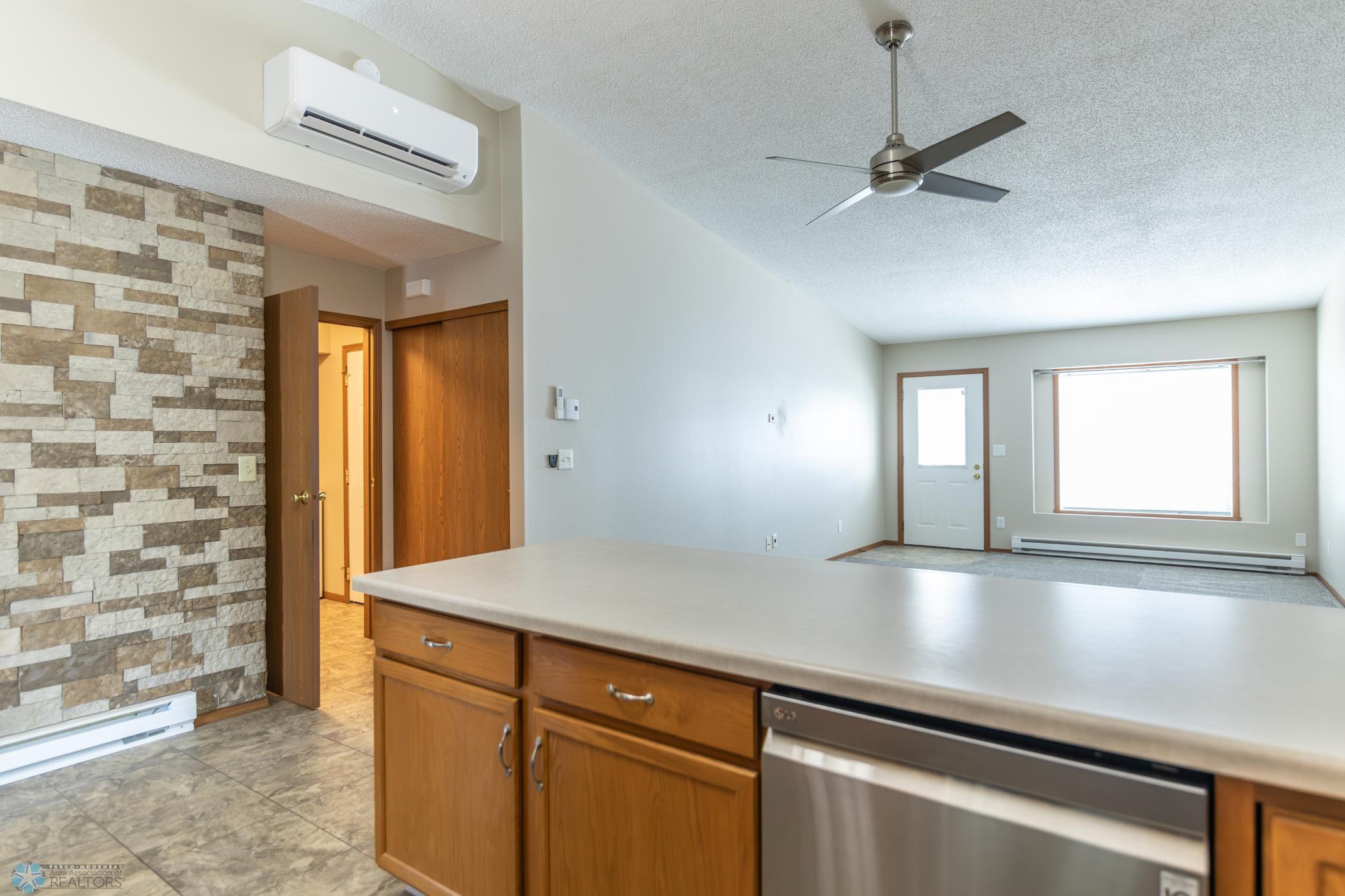 4788 10th Ave S--16.jpg