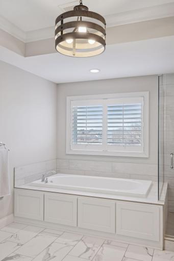 9170 Eagle Court, Chanhassen, MN 55317