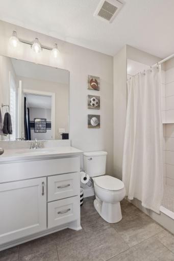 9170 Eagle Court, Chanhassen, MN 55317