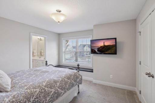 9170 Eagle Court, Chanhassen, MN 55317