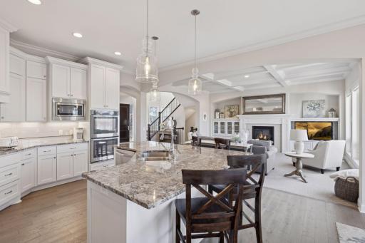 9170 Eagle Court, Chanhassen, MN 55317