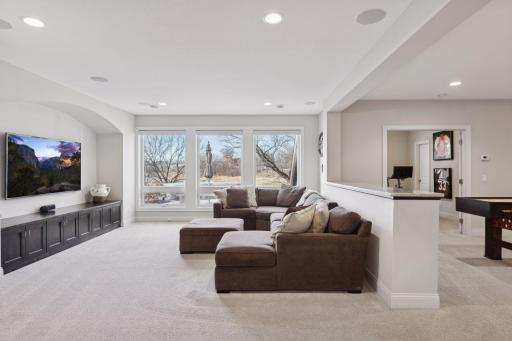 9170 Eagle Court, Chanhassen, MN 55317